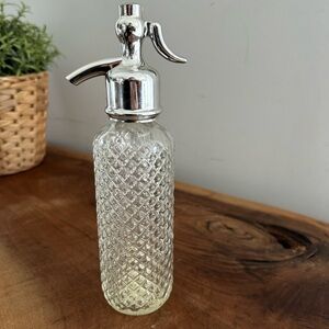Vintage AVON Glass Perfume aftershave Textured Siphon Bottle Silver Top